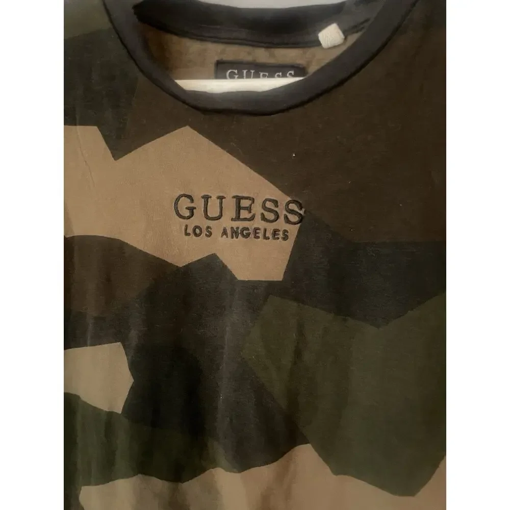 GUESS‎ Anderson Fashion Crew Camo t shirt Sz M camouflage - Picture 2 of 4